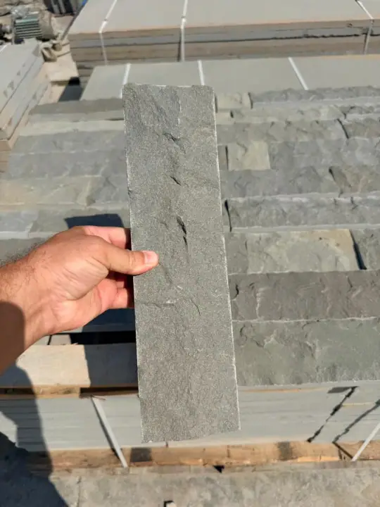 Raw and unedited LITHOS PRIME stone photograph 010