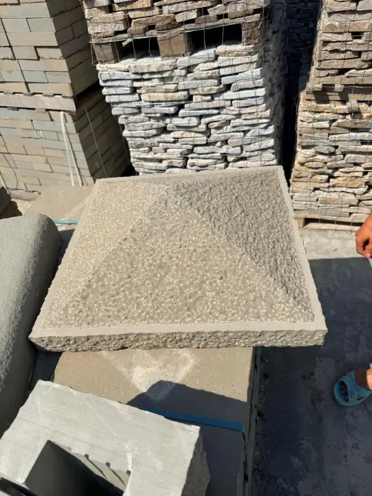Raw and unedited LITHOS PRIME stone photograph 053