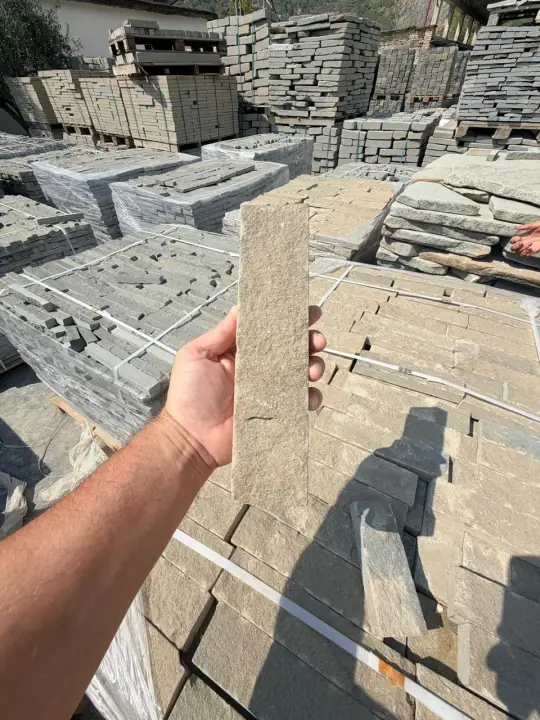 Raw and unedited LITHOS PRIME stone photograph 062